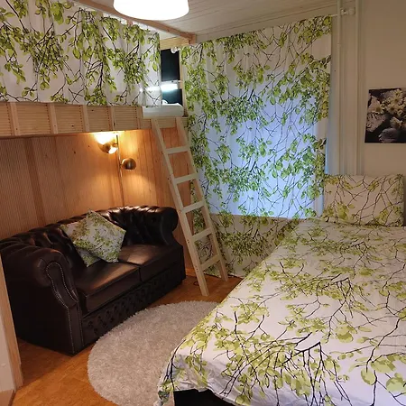 Homestay Quiet Private In Shared - Yksityinen Rauhallinen Huone Kodissa- 15min To Helsinki